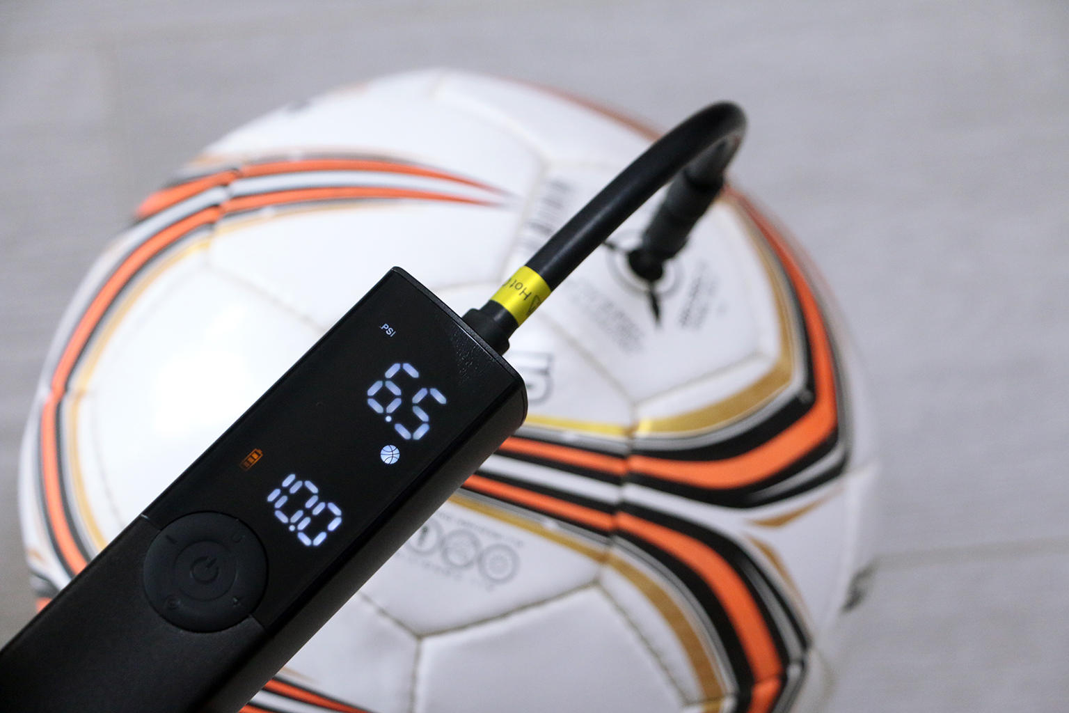 沃橙无线智能充气泵在什么地方买,户外超长续航充气泵