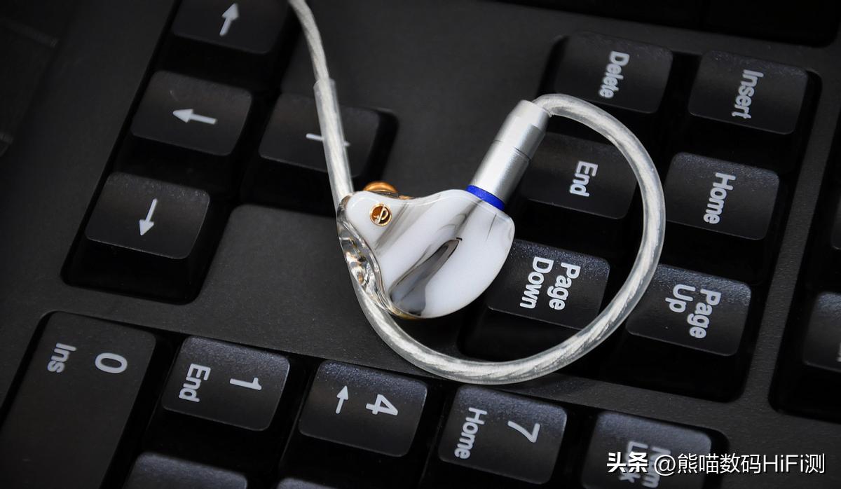 百元价格千元音质——HiFi性价比之王，竹林鸟惊鸿2022耳机评测
