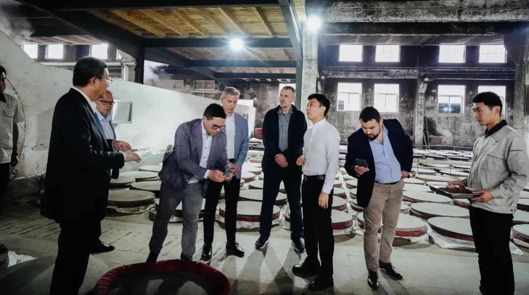 marussia集团,宝丰酒业董事长出席峰会