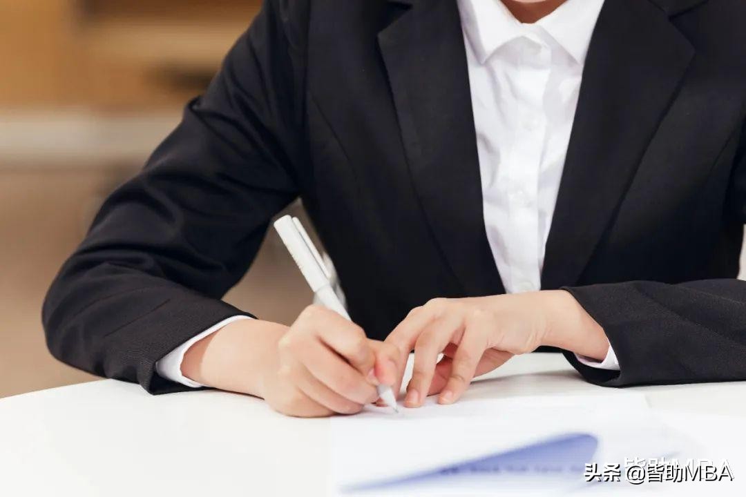 学生简单ppt自我介绍制作教程,自我介绍的ppt用什么软件做的