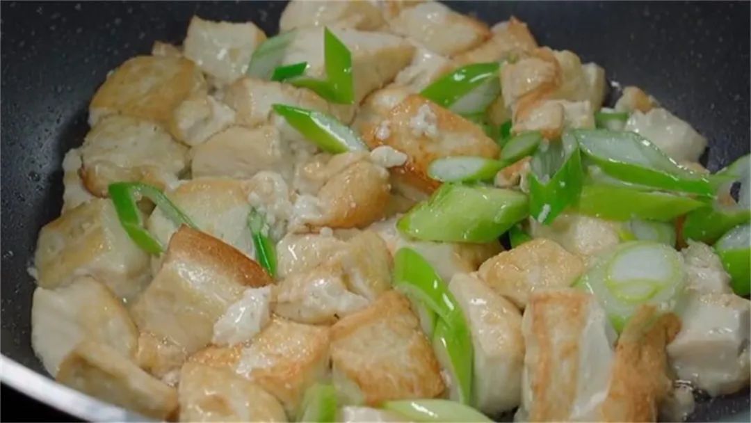 饮食当中哪种食物含钙最高,补钙必备这些食材含钙量最高