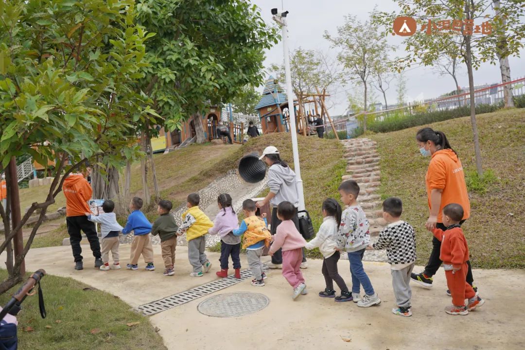 小宝宝一般几岁上幼托班好,孩子上托班给家长一点轻松的时光