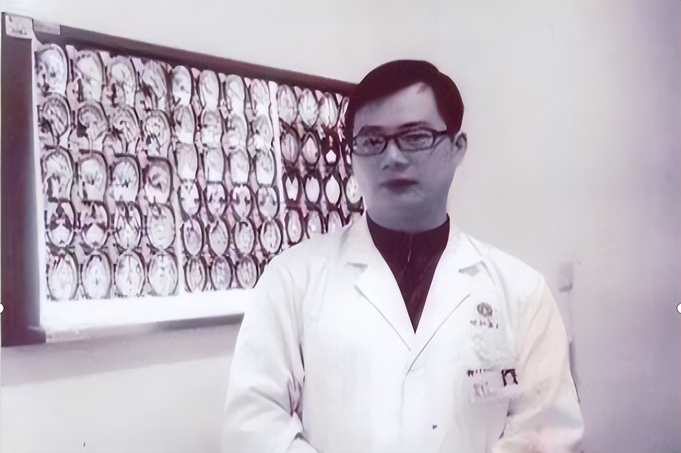 博士11天捐精5次猝死，家属要求400万赔偿，责任谁来承担？