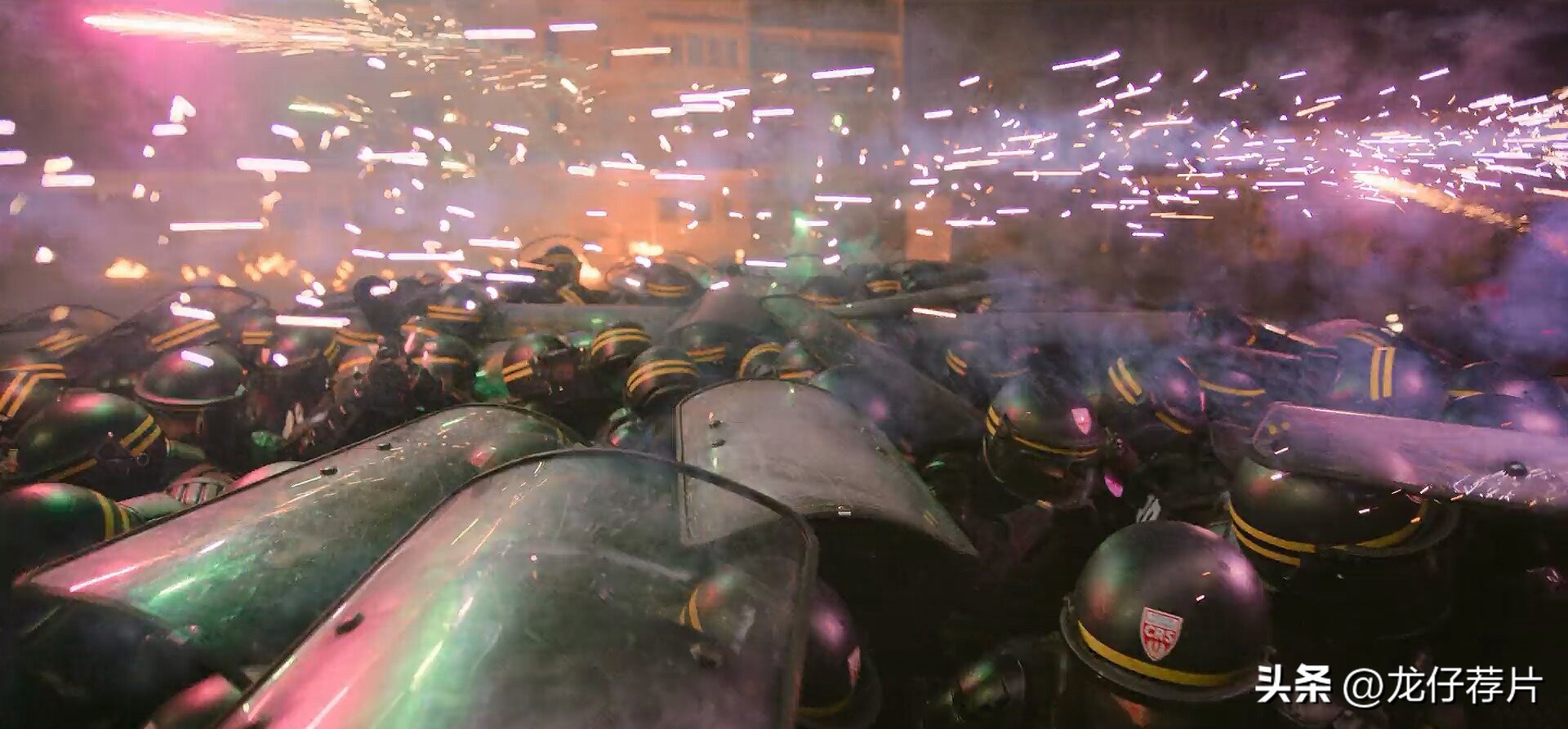 2022必看十部顶级电影,盘点9部又狠又爽的电影