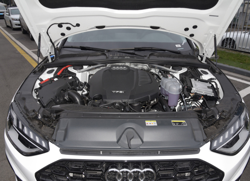 奥迪a4l体验2021,体验2018奥迪a4l45quattro