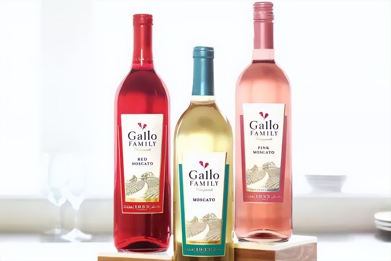 酒瓶身没有标签是真酒还是假酒,酒没标固态标识是纯粮的吗