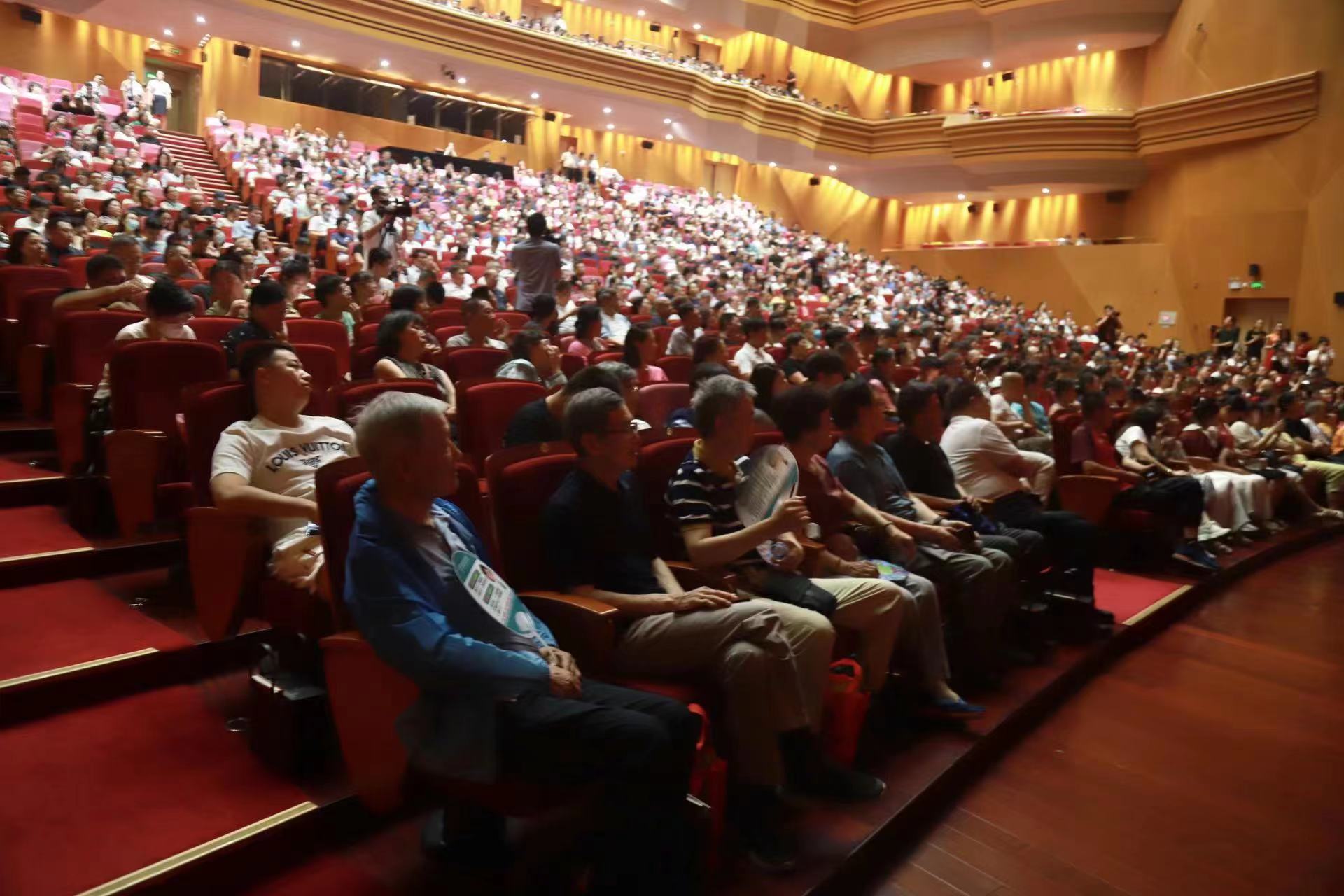 电影《明臣王琼》在山西大剧院首映讲述太原历史名人王琼生平事迹