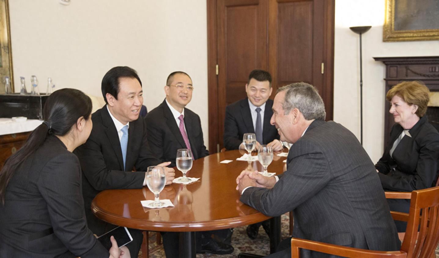 恒大集团许家印千亿资产,恒大控梯员38万