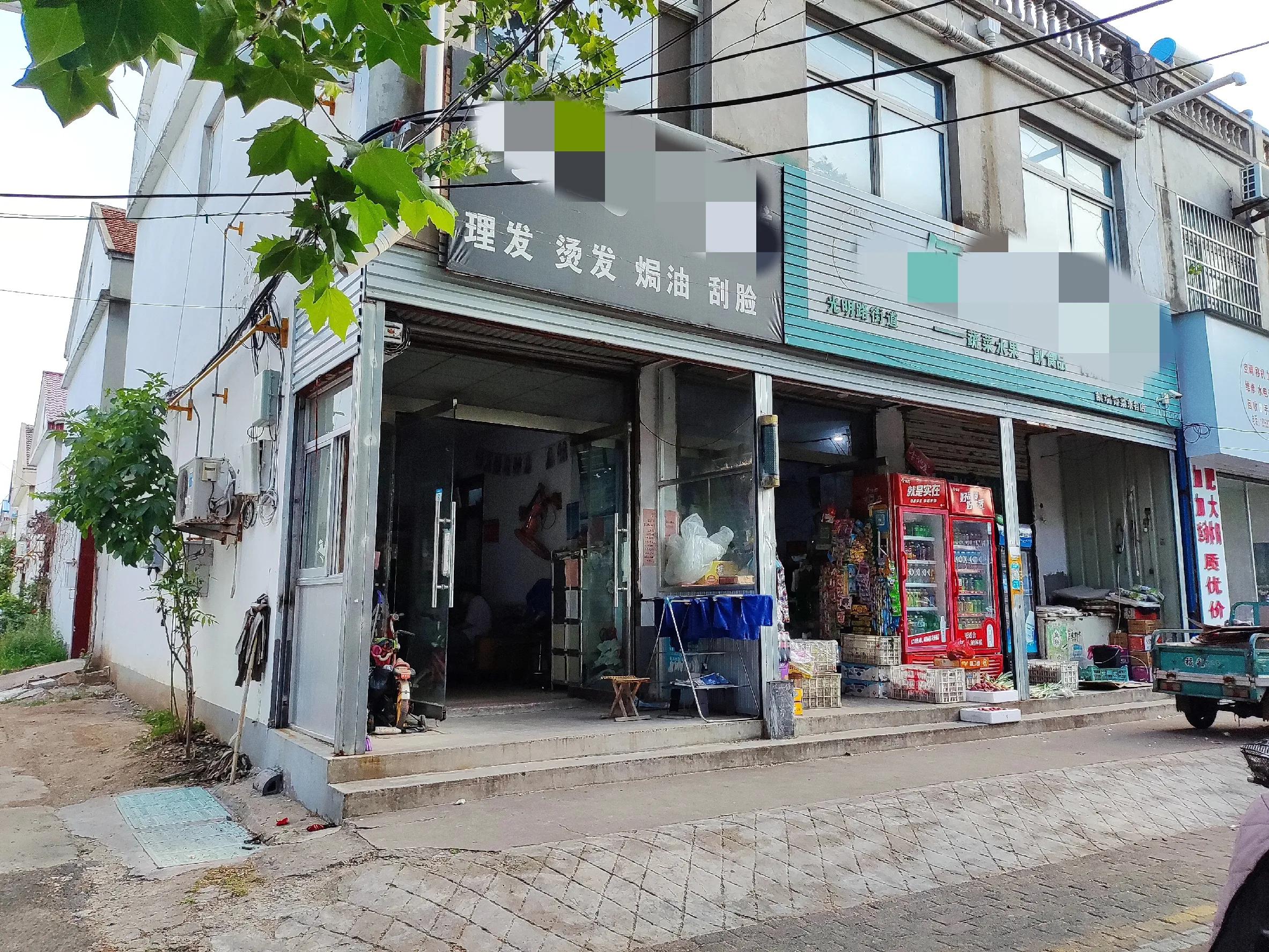 抽空去理发，理发小哥聊起孩子的叛逆，与我孙子初一时症状颇相似