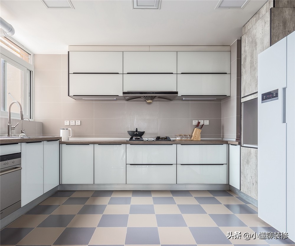 2022年卧室吊顶装修流行风格,2022年窗帘装修流行风格