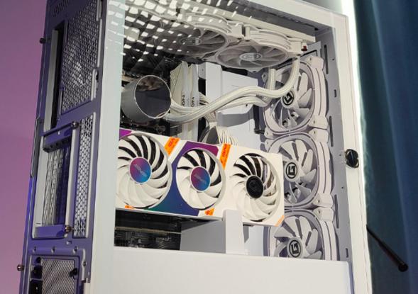 夏日烤箱模式开启，用盖亚GAIA机箱套装来给“搬砖机”降温降噪