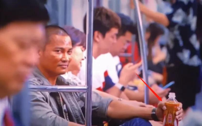 唐探3发导演采访视频,唐探三里植入的广告