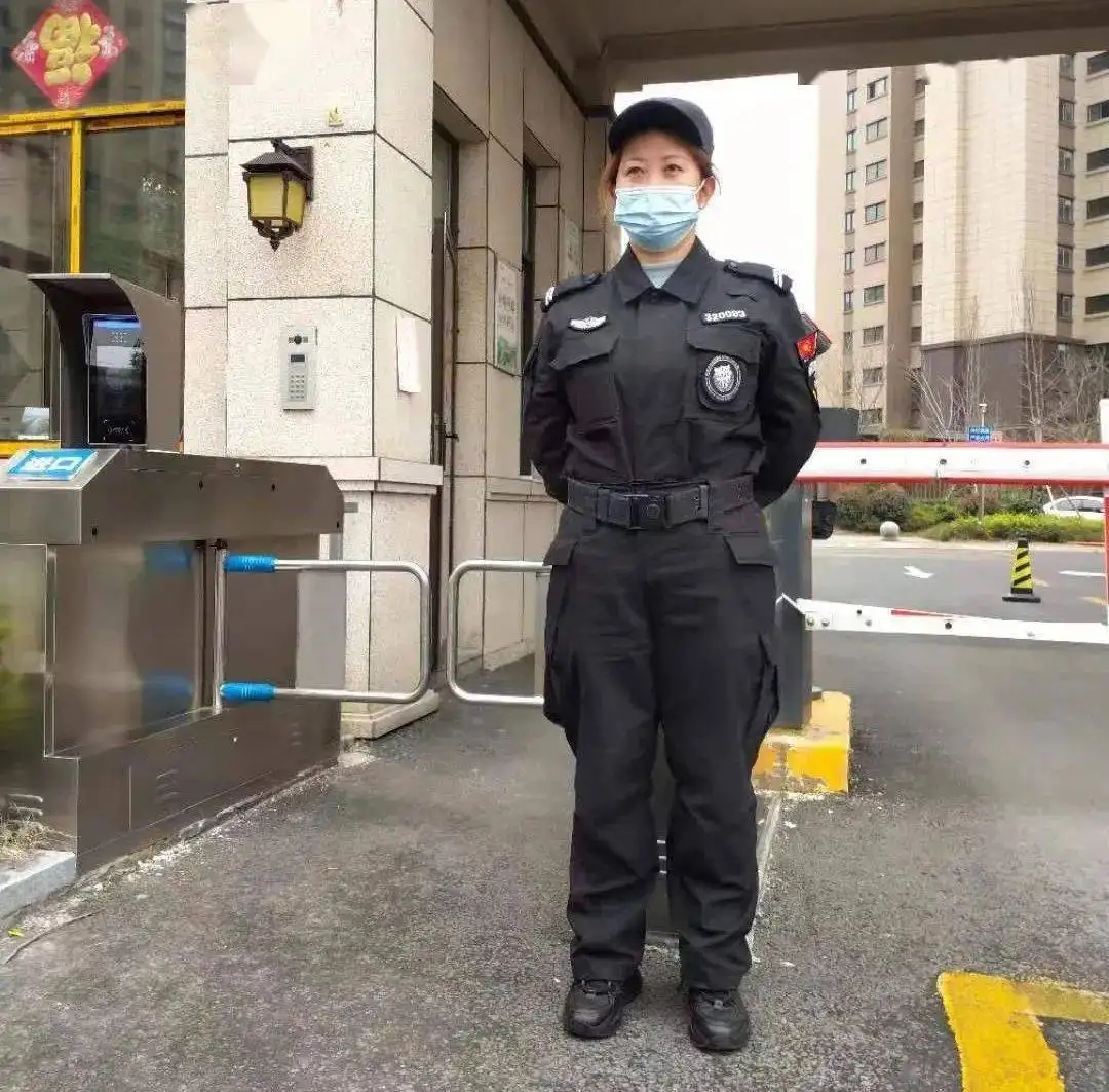 女大学生当保安月薪6000,95后女大学生从设计院辞职