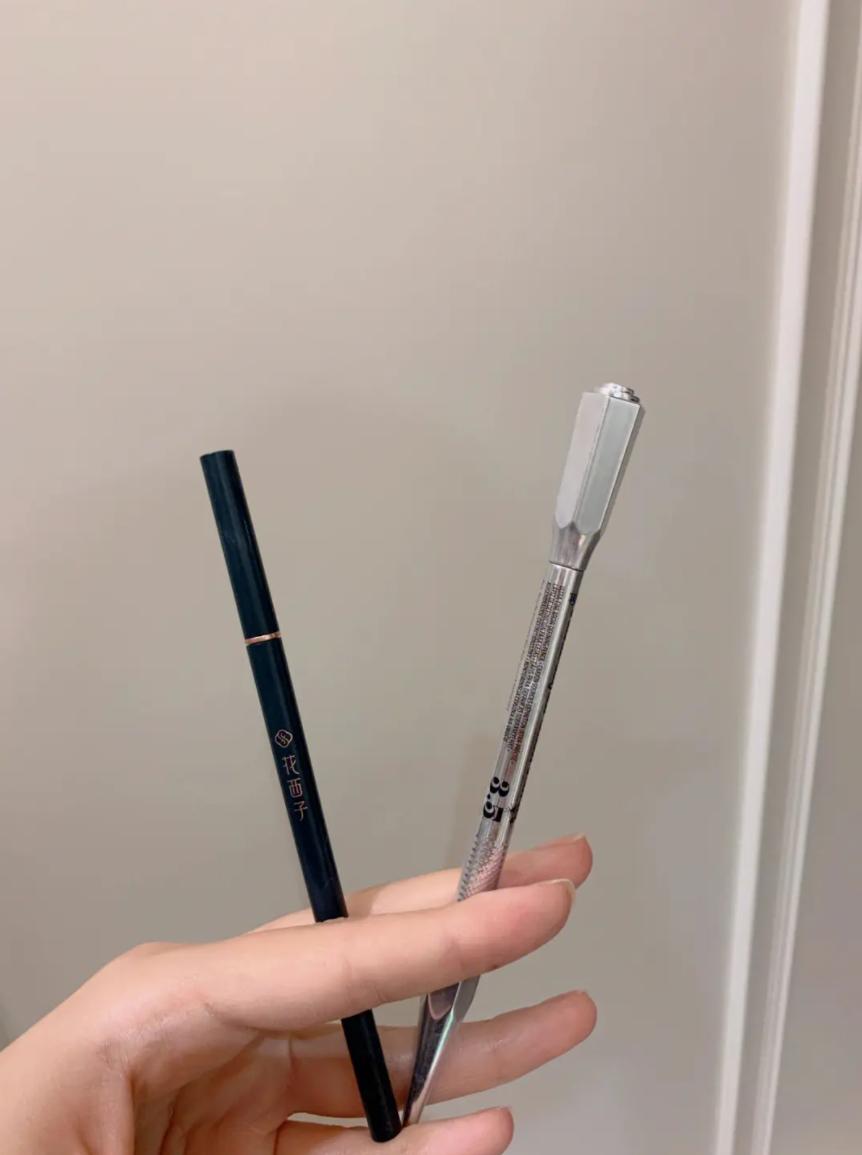 眉笔价格风波：国货美妆行业的背后故事