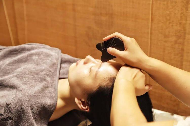 白头发拔一根长10根是不是真的,白发真的会拔一根长10根吗