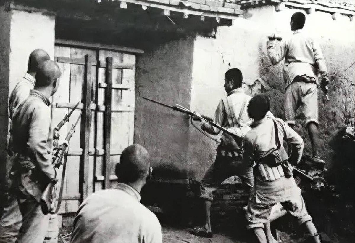 日军日记：*安妇慰**不服从管教，我很愤怒，用*刀刺**插入她的*体下**