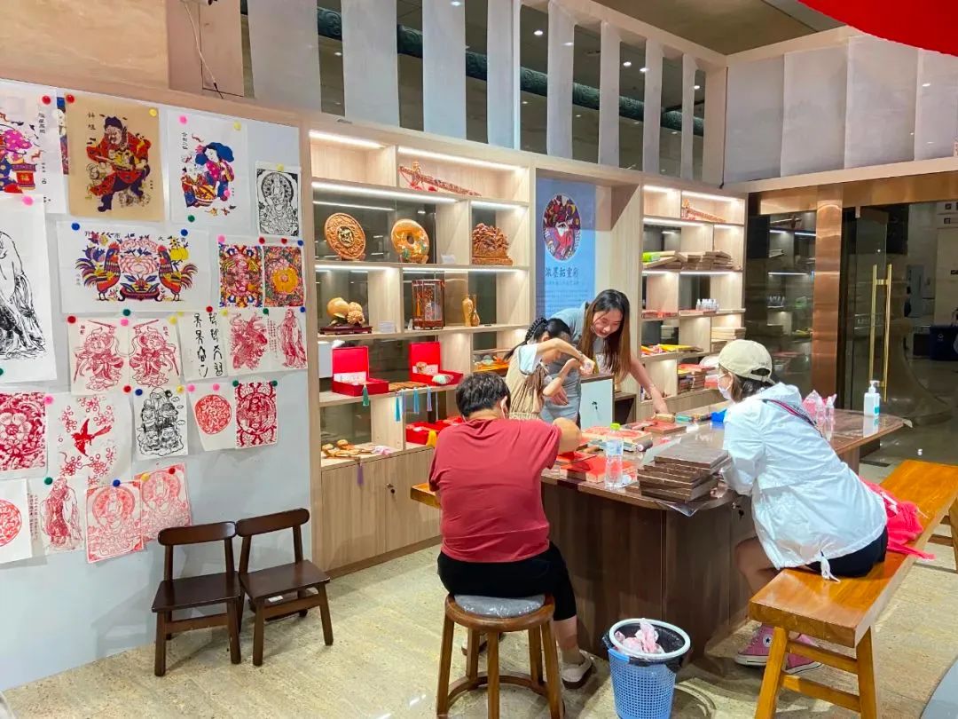 打卡山东博物馆和大明湖,山东博物馆打卡攻略