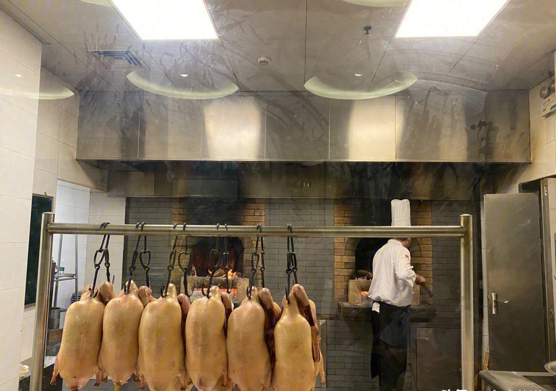 北京人不吃全聚德的鸭子,北京哪一个烤鸭比全聚德好吃