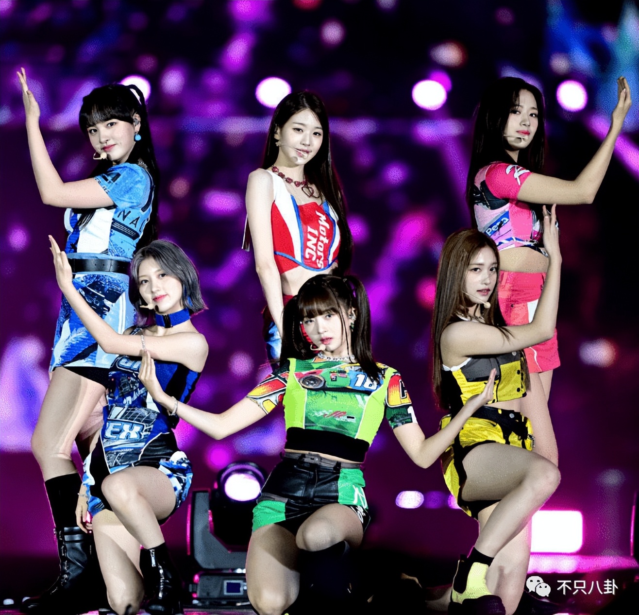 欺负人？给她找到一双合适的高跟鞋很难吗？