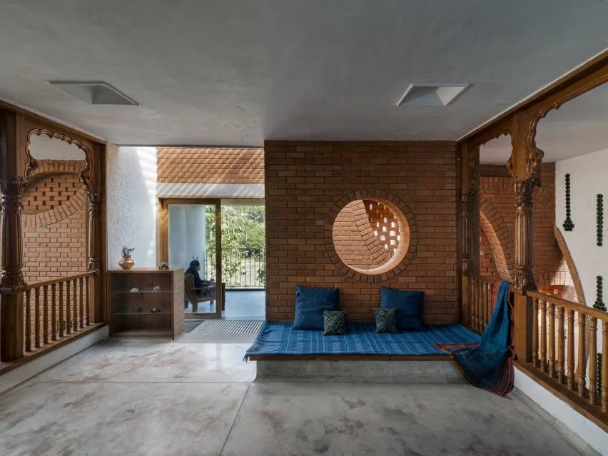 简单爱户型,红砖建筑特殊花样造型