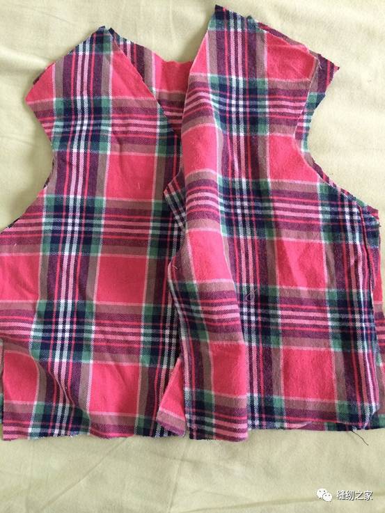 旧牛仔裤改造男童马甲,旧背心改造宝宝裤头