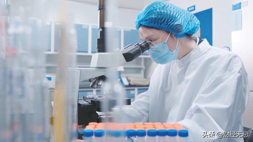 “实力+科研+服务”三轮驱动，伊利金领冠领跑奶粉“新国标”时代