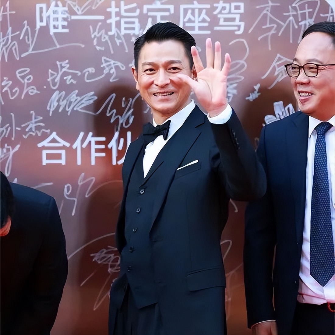 嘎子谢孟伟连麦被骂完整,嘎子谢孟伟被怼合集