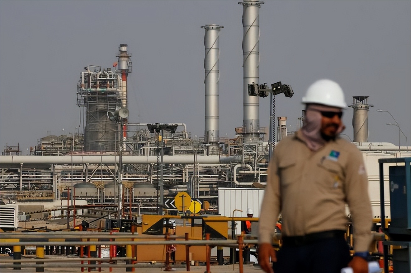 有奶就是娘!多国石油减产后,日本果断抛弃美国,直奔俄油气而去