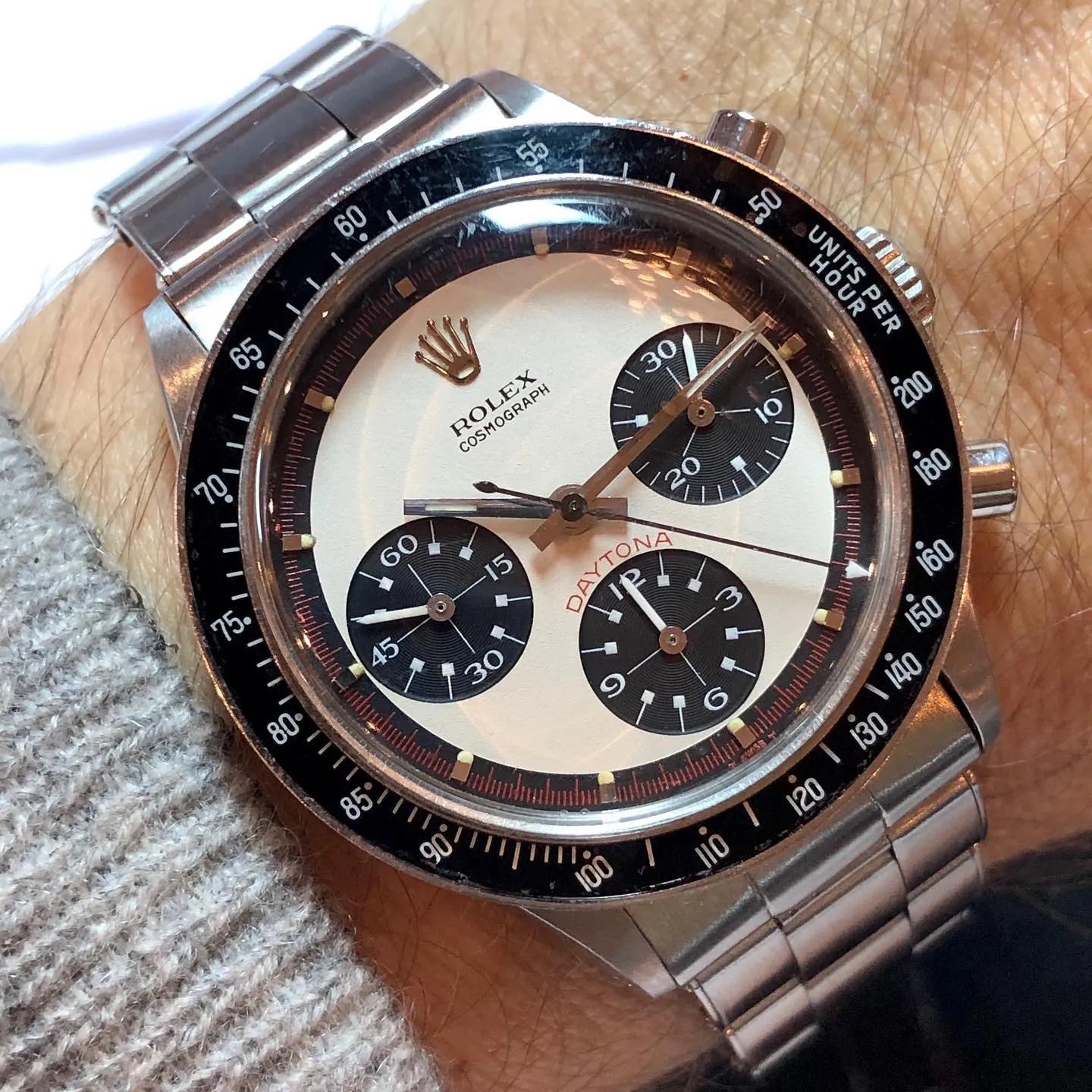 老太太花127元买二手沙发，结果在沙发里找到劳力士，后来怎么样