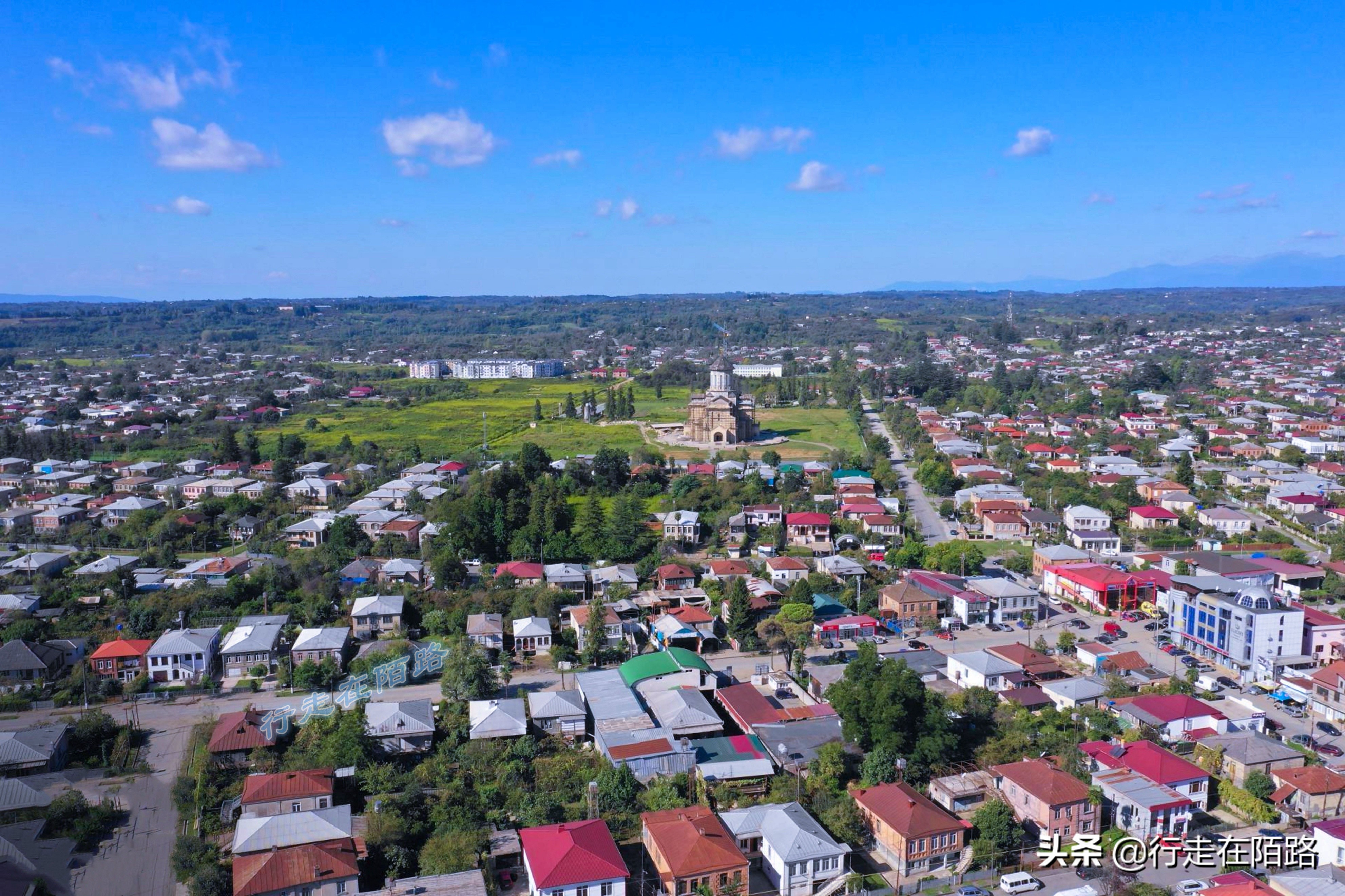 环游黑海第一个难关：海关盘查六个小时，靠一句话成功入境