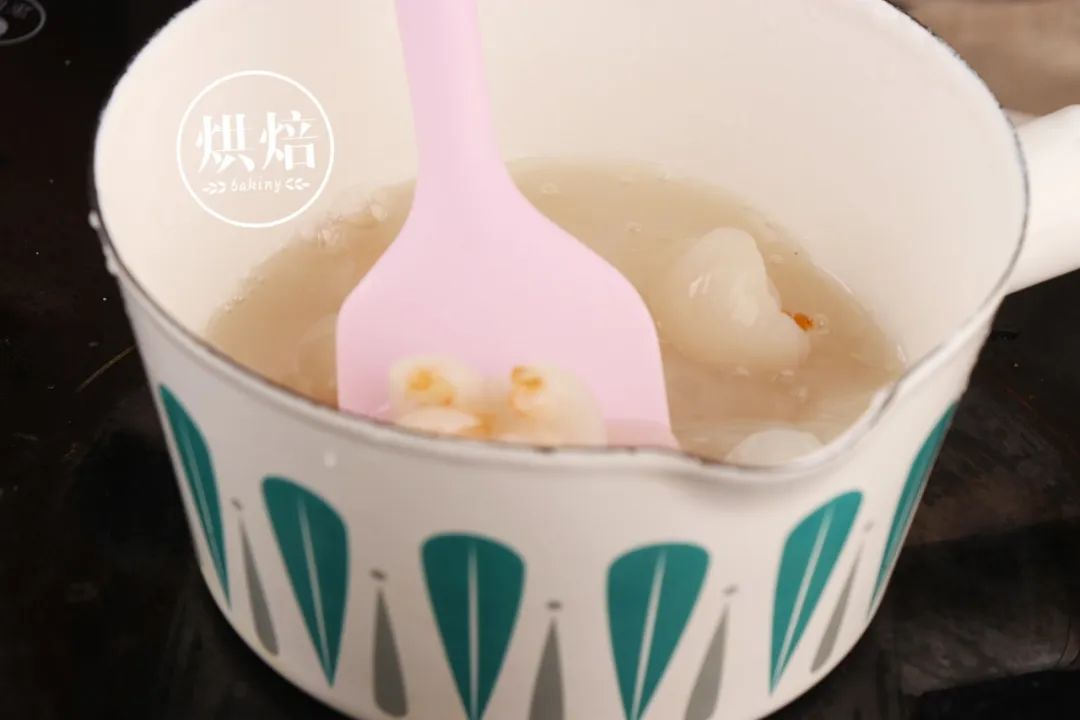 心动预警甜丧片段,玫瑰荔枝提拉米苏冬天