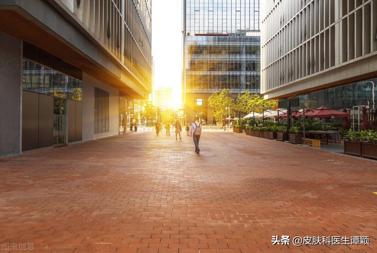 皮肤科医生和你聊聊：与日光有关的皮肤病可以如何防治？