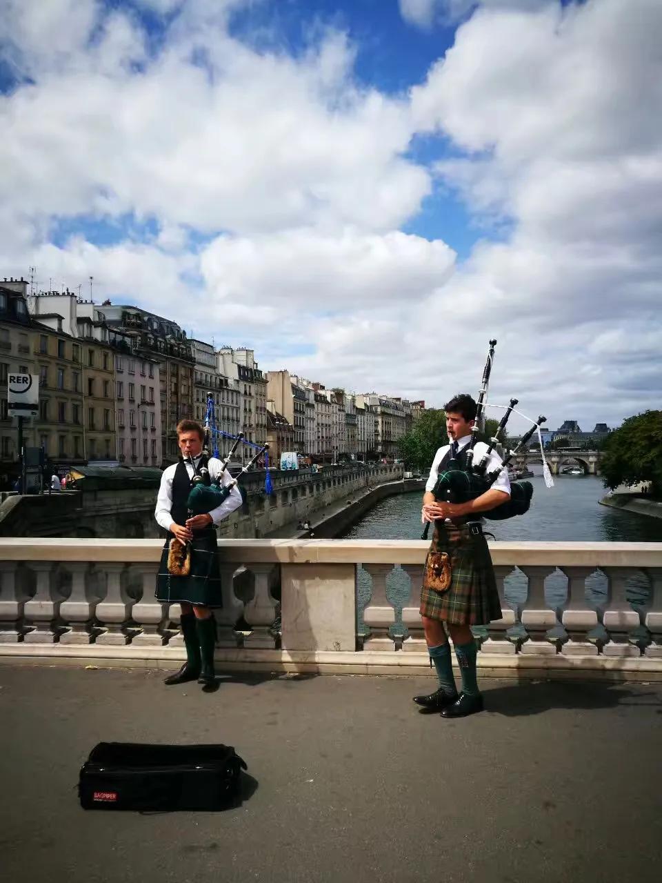 巴黎自由行详细攻略,旅行去巴黎如何坐地铁