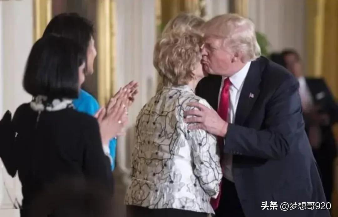 特朗普亲吻女人,特朗普吻梅拉尼娅