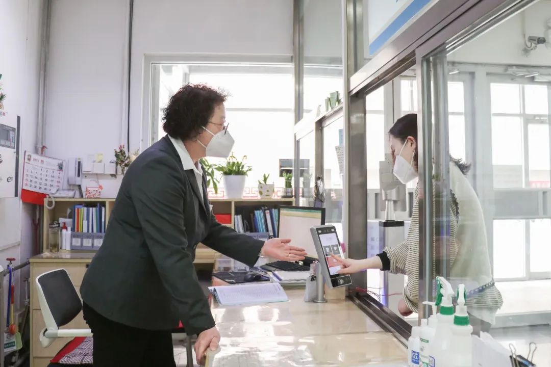 我们找到了人大最美的她！