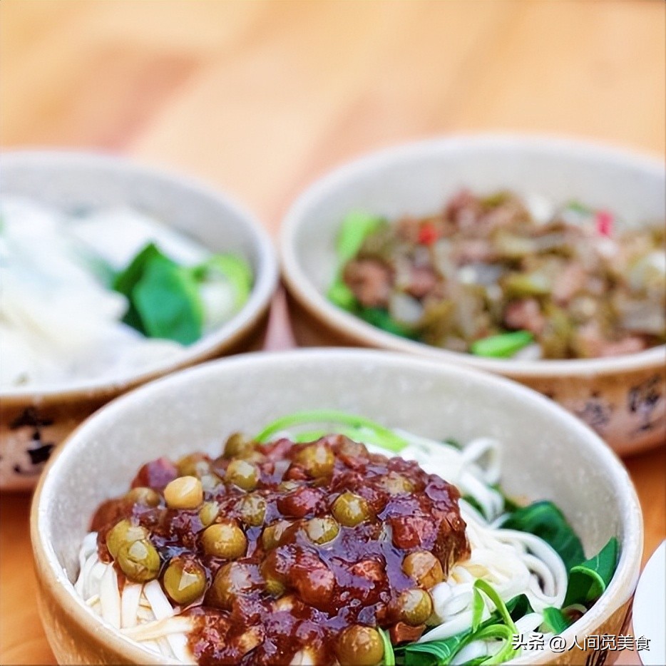 重庆小伙一碗面吃三个小时,重庆小伙一碗面吃了三个多小时