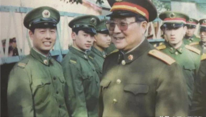 75年向守志突然接到一个电话：叶帅说了，明天去二炮上班当司令员