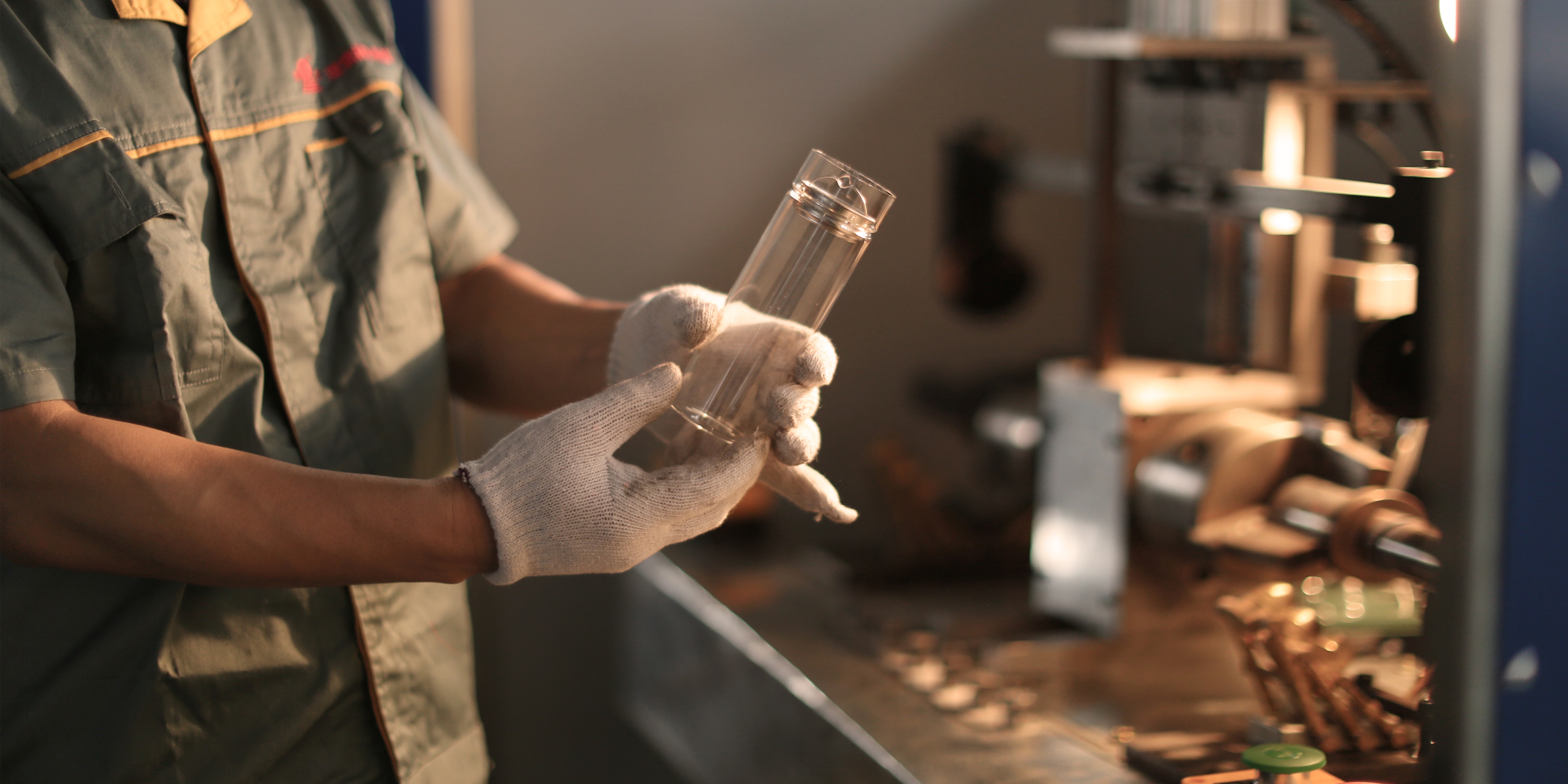 富光玻璃杯标志有几种,富光和青苹果玻璃杯哪个好