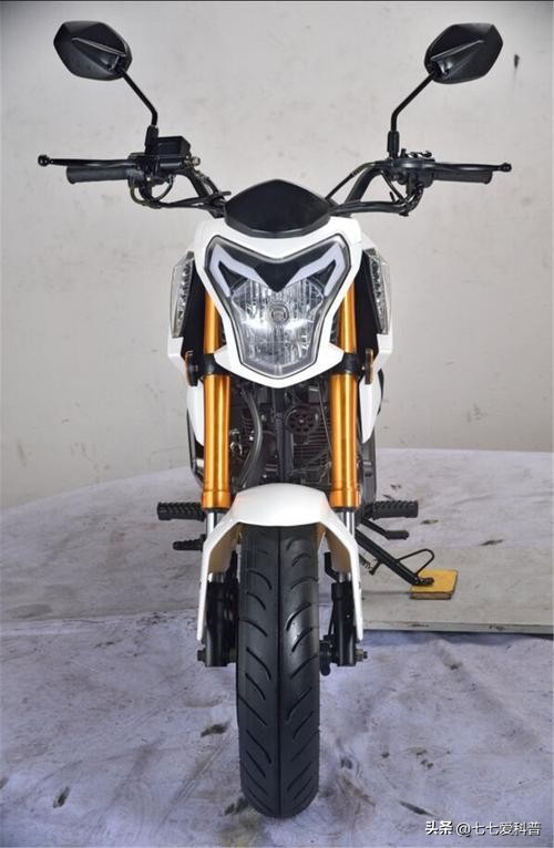 售价8980元乐趣十足的mini街车，运动外观刻下赛道，力帆KP150！