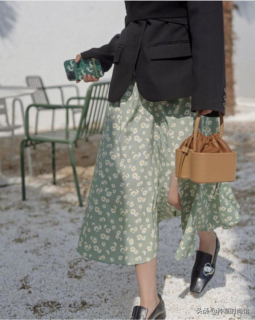 满大街都是半身裙,满大街裙子
