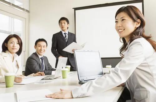 当代年轻人为了赚钱有多拼,当今年轻人怎么赚钱