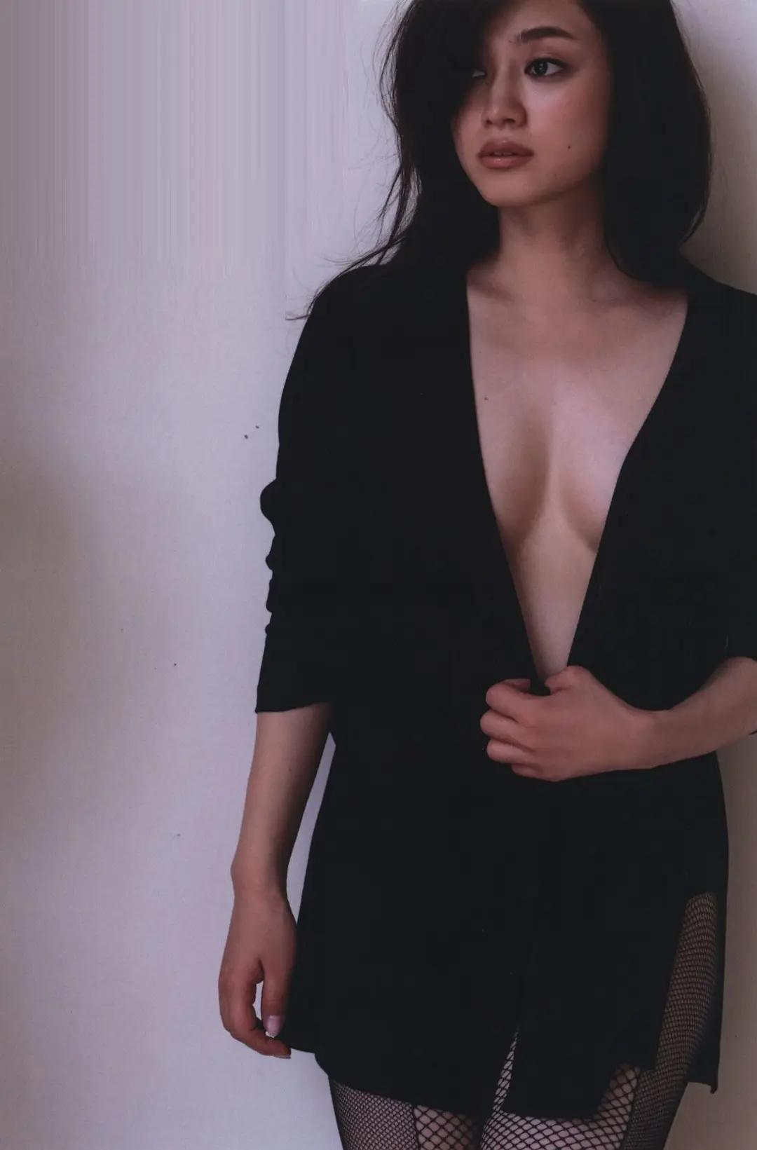 世界杯男足高颜值太太团,日本男足太太团亚洲杯