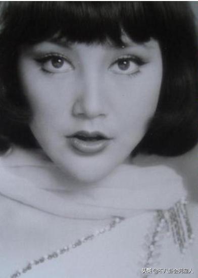 哪个女明星整容脸部变僵硬,整容脸vs自然脸的明星老去