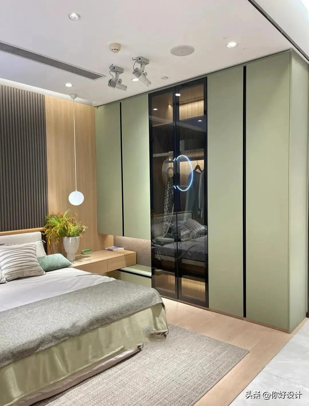 三十厘米宽的衣柜推荐,三十款卧室高颜值衣柜案例