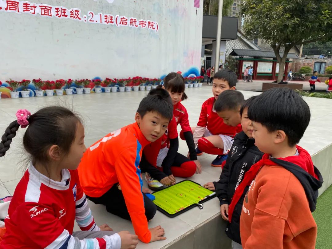 少儿足球联赛开赛,足球少年的决赛