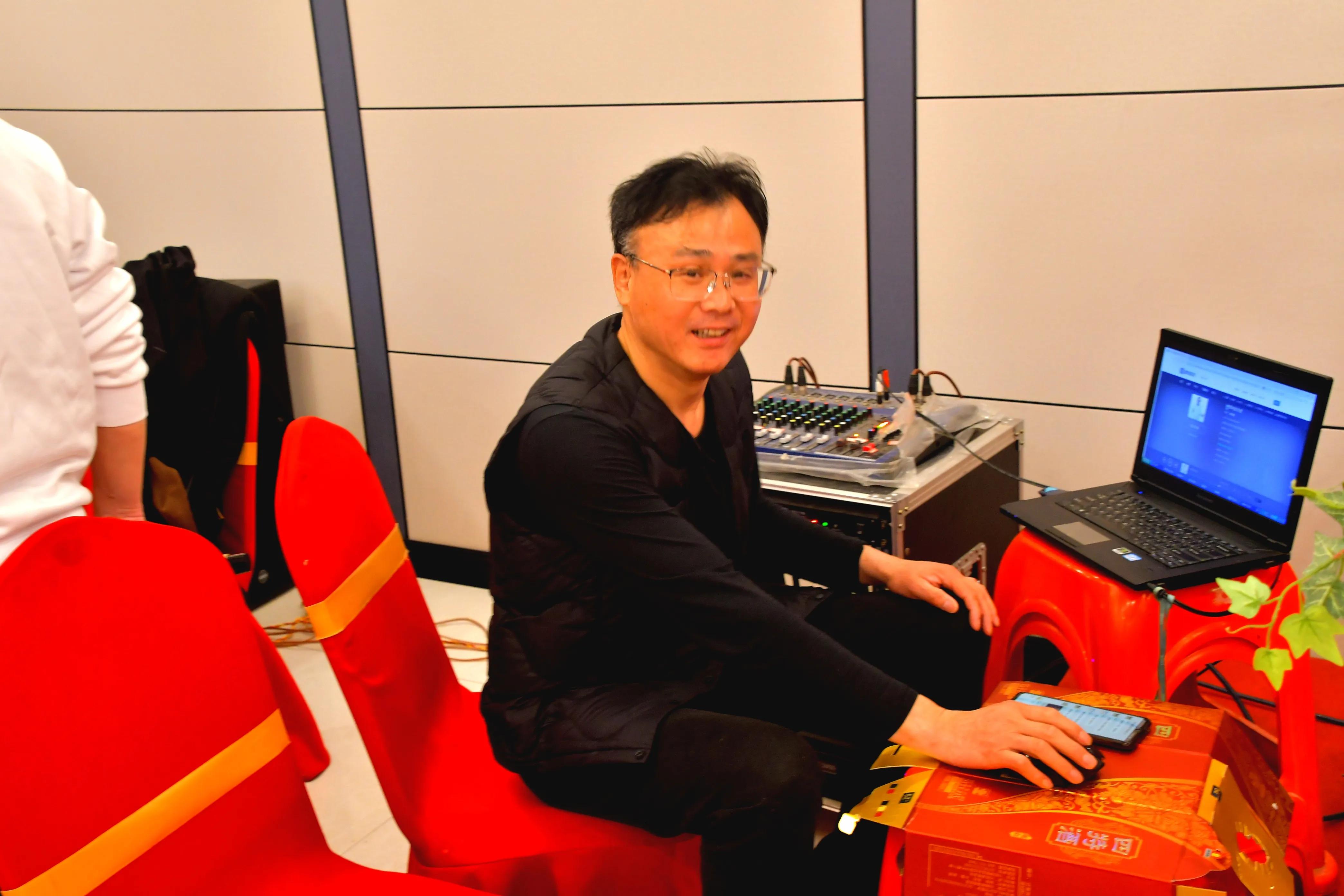 开心群庆迎新年活动侧记