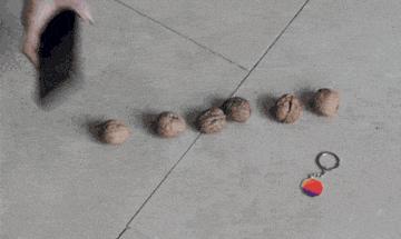 也别自作多情冬天一般朋友见面都说自己手冷真行动了还容易闹笑话