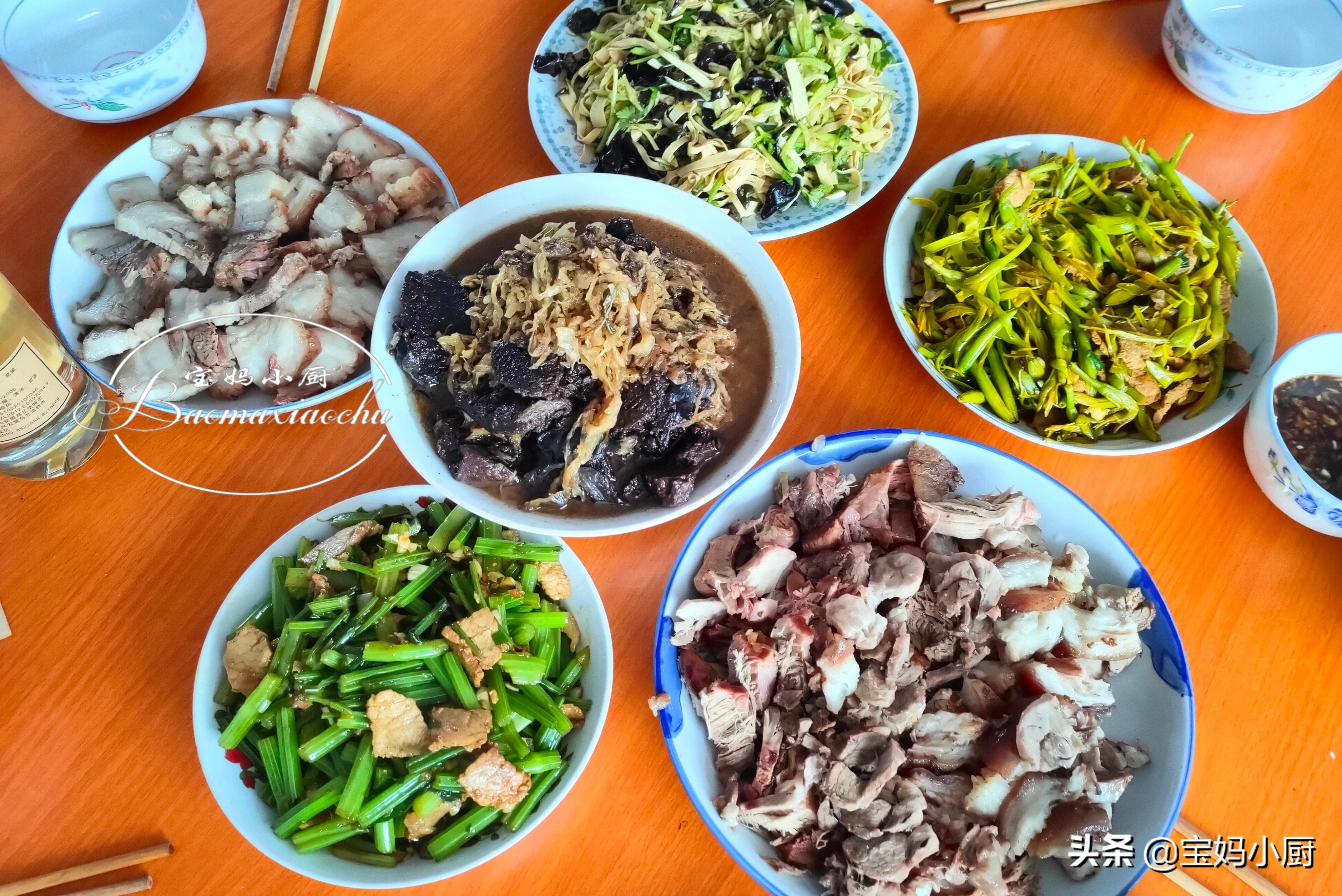 自己做的十道菜荤素搭配,朋友聚餐做了这几道菜都说很不错