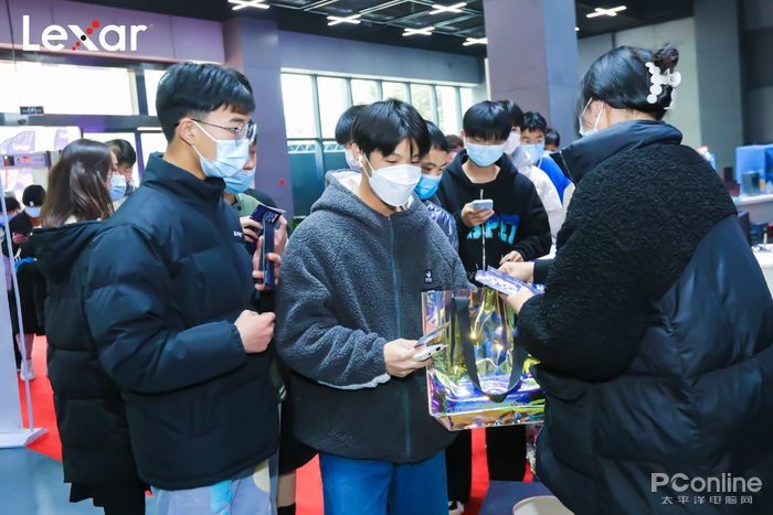 2021雷克沙电竞嘉年华蜀山之下,lexar雷克沙直播间