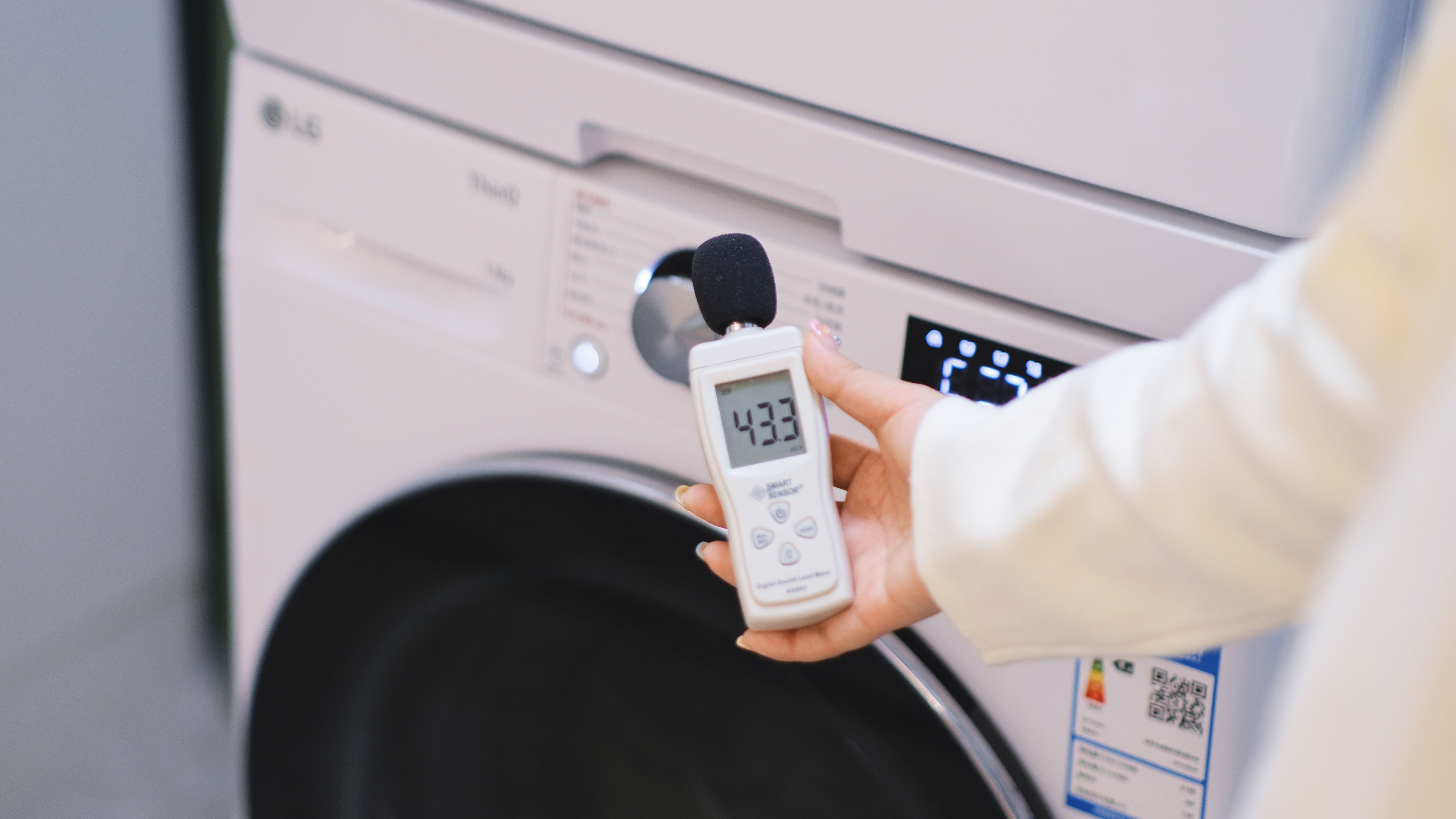 洗烘套装怎么选?双变频压缩机很重要!LG容慧洗烘套装告别晾衣架